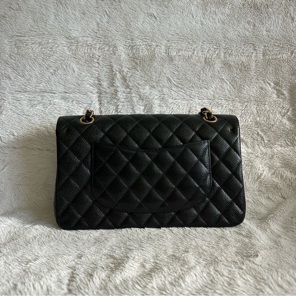 Classic medium flap bag - Picture 6 of 17